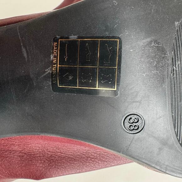 Bueno Jessie Ankle Boots Deep V 3” Block Heel Women’s 38 US 8 Burgundy Brown - Picture 7 of 7